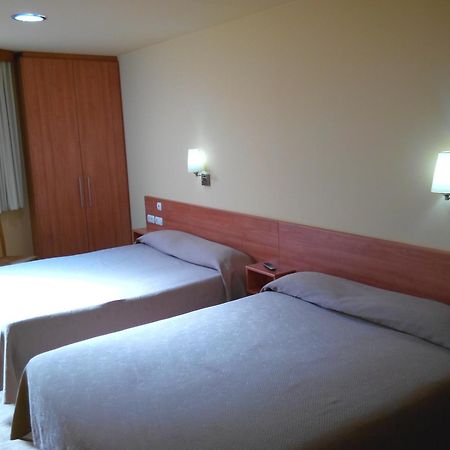 Hostal Sant Sadurni Sant Sadurní dʼAnoia Eksteriør bilde