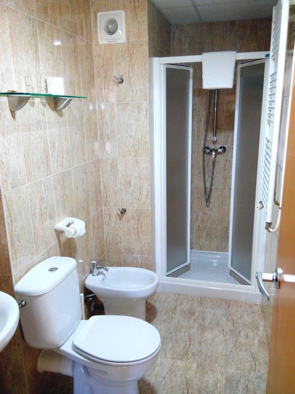Hostal Sant Sadurni Sant Sadurní dʼAnoia Rom bilde