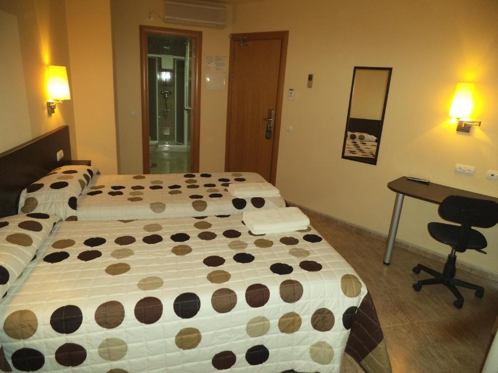 Hostal Sant Sadurni Sant Sadurní dʼAnoia Rom bilde