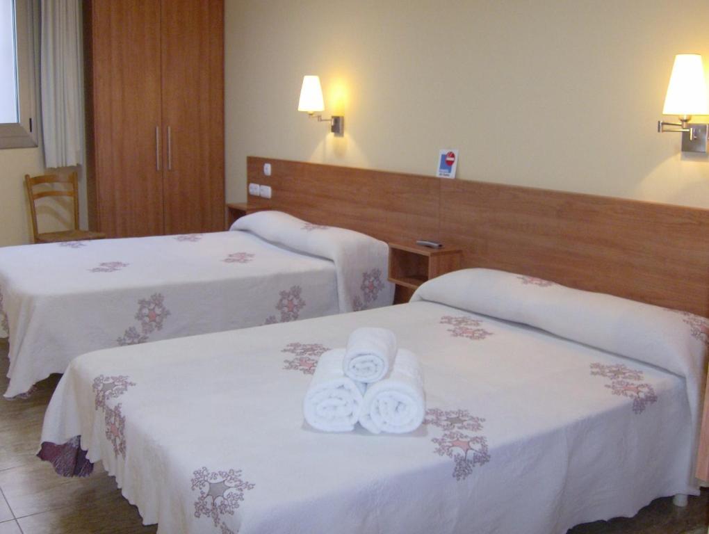 Hostal Sant Sadurni Sant Sadurní dʼAnoia Rom bilde