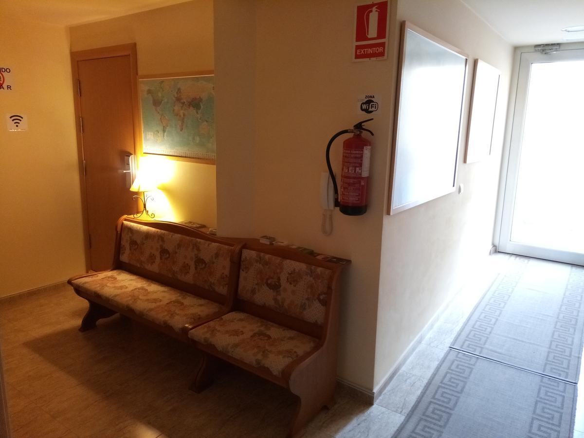 Hostal Sant Sadurni Sant Sadurní dʼAnoia Eksteriør bilde
